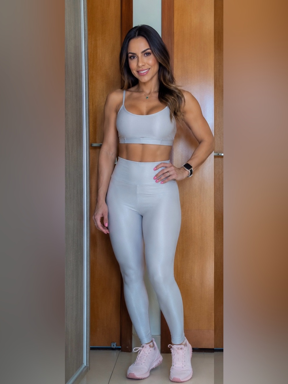 Women’s Ribbed Light Gray Activewear Set Sports Bra & High Waist Leggings Size M